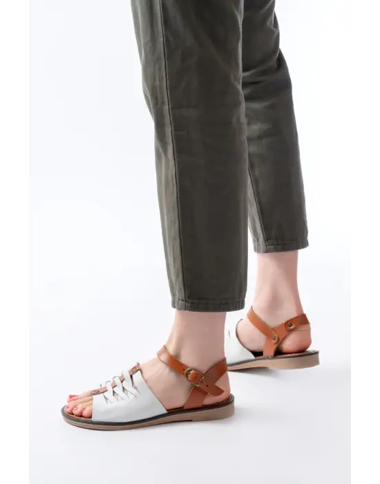 205-029 Beyaz Ortopedik Hakiki Deri Kadın Sandalet