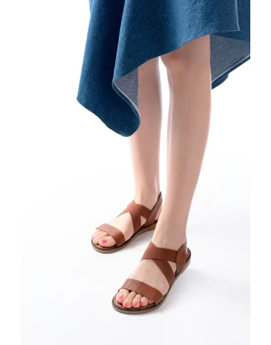 205-04 Taba Tek Bantlı Lastikli Hakiki Deri Ortopedik Taban Kadın Sandalet