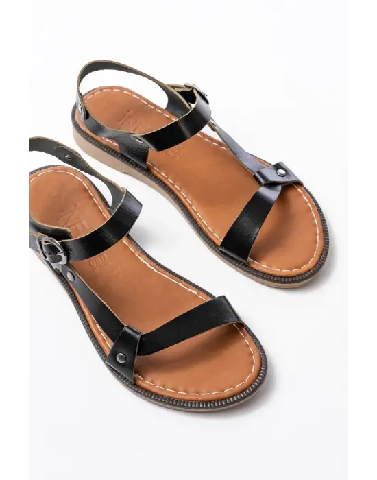 205-090 Siyah Hakiki Deri Tokalı Kadın Sandalet