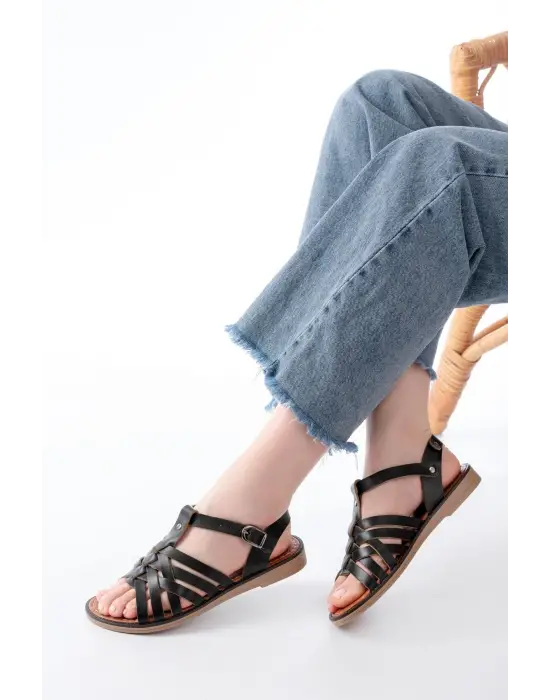 205-208 Siyah Hakiki Deri Ortopedik Taban Kadın Sandalet