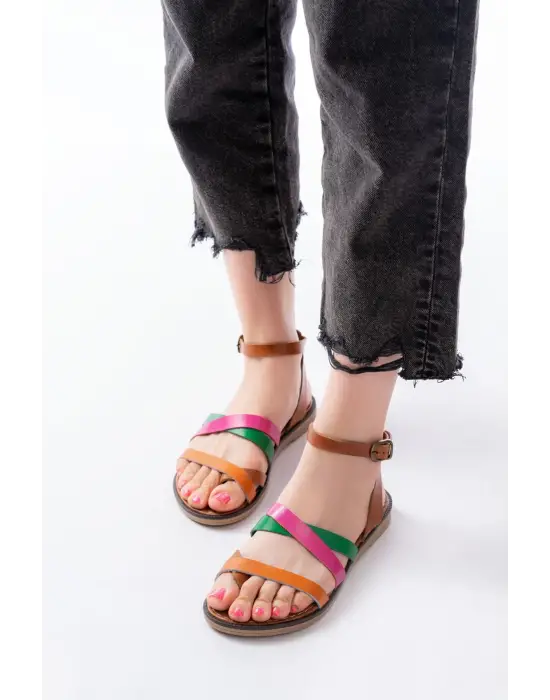 205-209 Multi Hakiki Deri Tokalı Parmak Arası Kadın Sandalet