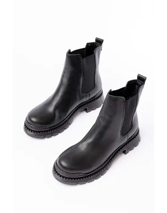 Siyah Lastikli Günlük Kadın Bot