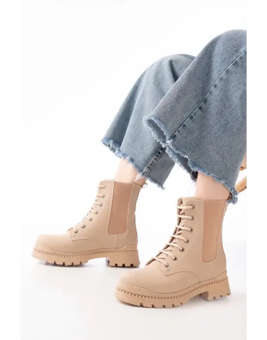 Bej Düz Topuklu Bağcıklı Lastikli Günlük Kadın Bot