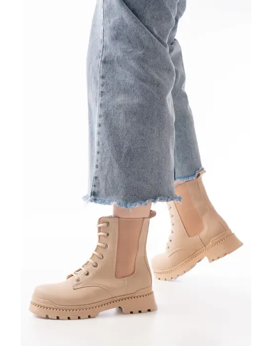 Bej Düz Topuklu Bağcıklı Lastikli Günlük Kadın Bot