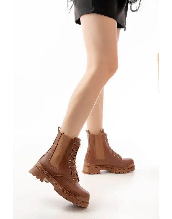 Taba Düz Topuklu Bağcıklı Lastikli Günlük Kadın Bot