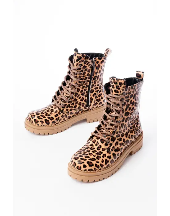Parlak Leopar Bağcıklı Fermuarlı Günlük Kadın Bot