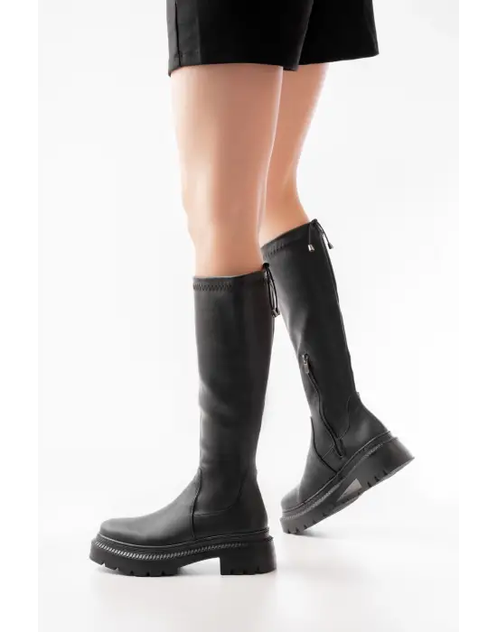 236-2291 Siyah Fermuarlı Günlük Kadın Çizme