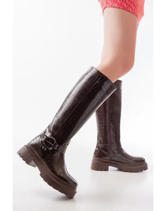 236-3021 Kahverengi Kroko Fermuarlı Günlük Kadın Çizme