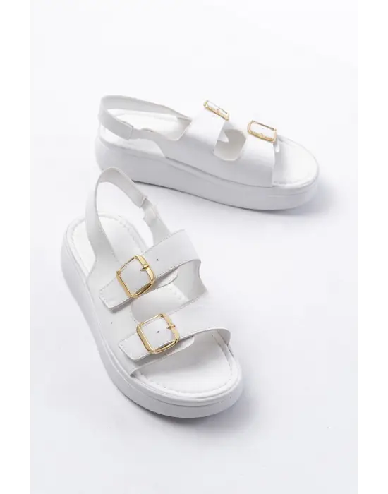 Beyaz Günlük Dolgu Topuk Toka Aksesuarlı Kadın Sandalet