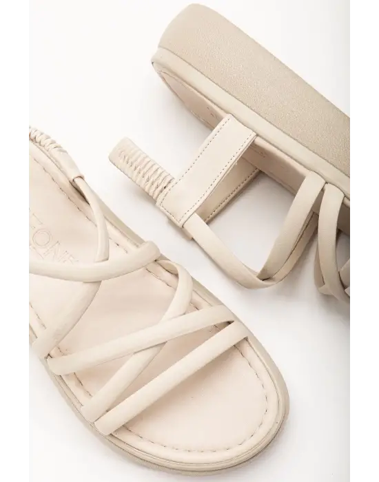 Bej Dolgu Topuk Kadın Sandalet