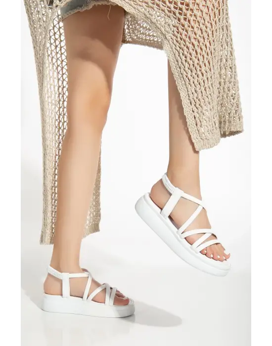 24413-841 Beyaz Dolgu Topuk Kadın Sandalet