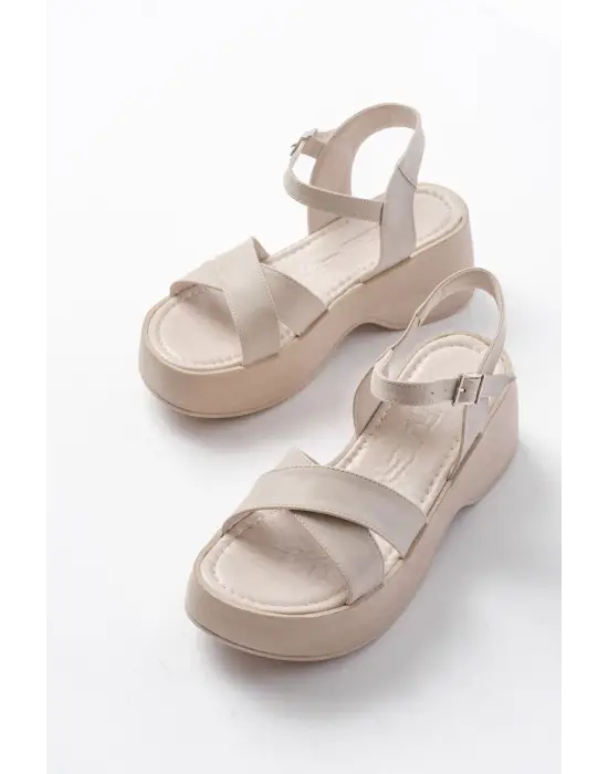 24414-1005 Bej Günlük Çapraz Dolgu Topuk Kadın Sandalet