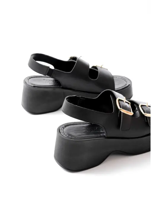 24414-572 Siyah Tokalı  Günlük Dolgu Topuk Kadın Sandalet