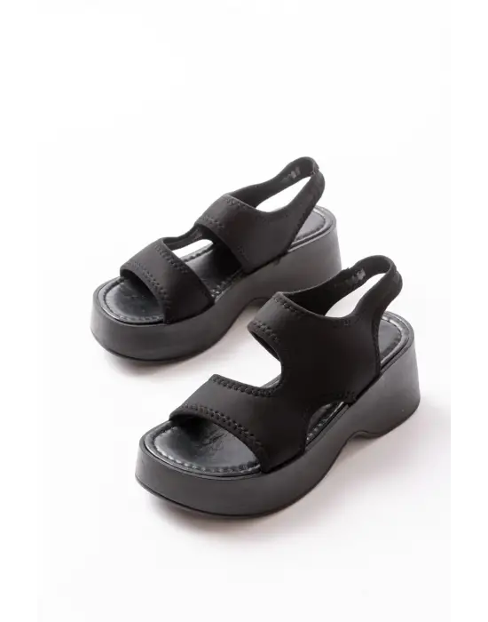 24414-573 Siyah Dalgıç Günlük Dolgu Topuk Kadın Sandalet