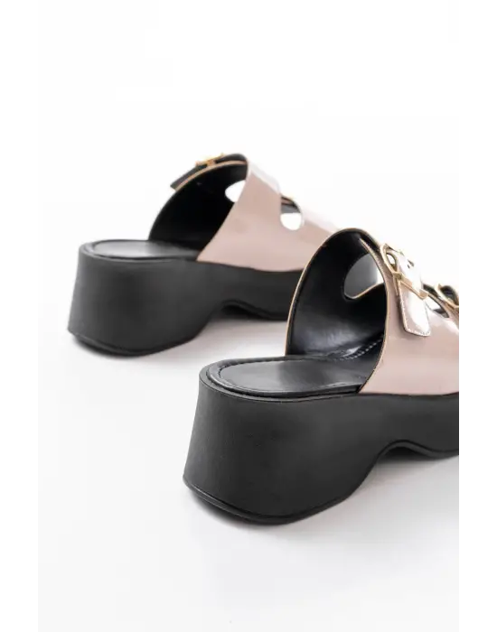 24414-574 Bej Rugan Tokalı Dolgu Topuk Kadın Terlik