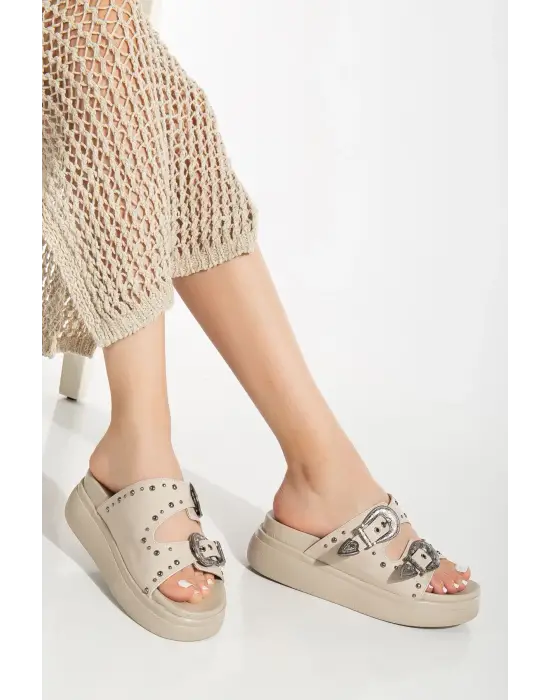 Bej Dolgu Topuk Kadın Sandalet