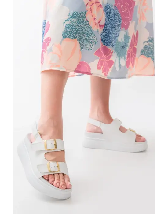 Beyaz Dolgu Topuk Kadın Sandalet
