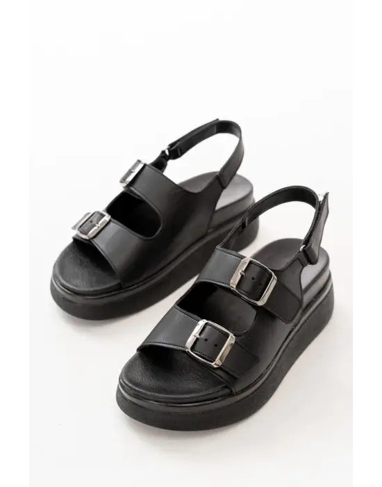 Siyah Dolgu Topuk Kadın Sandalet