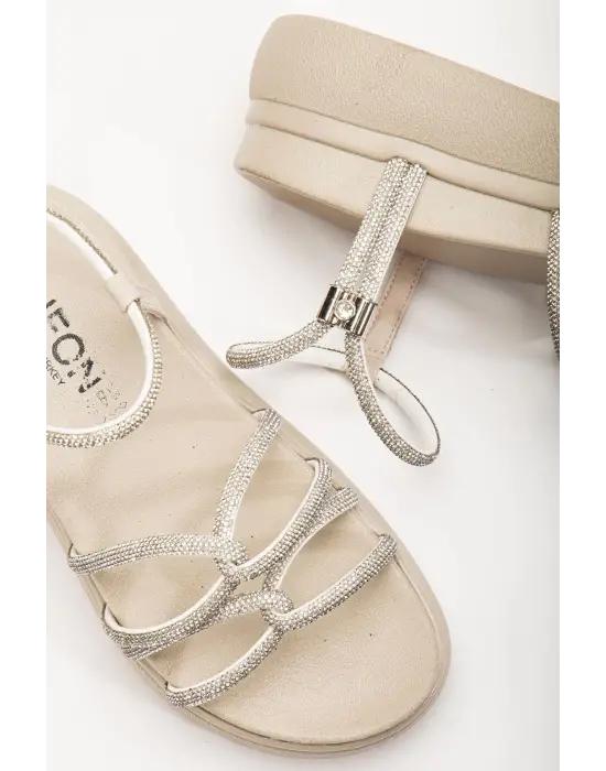 Bej Dolgu Topuk Kadın Sandalet