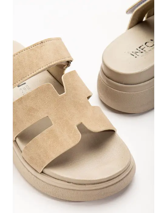 Bej Dolgu Topuk Kadın Sandalet