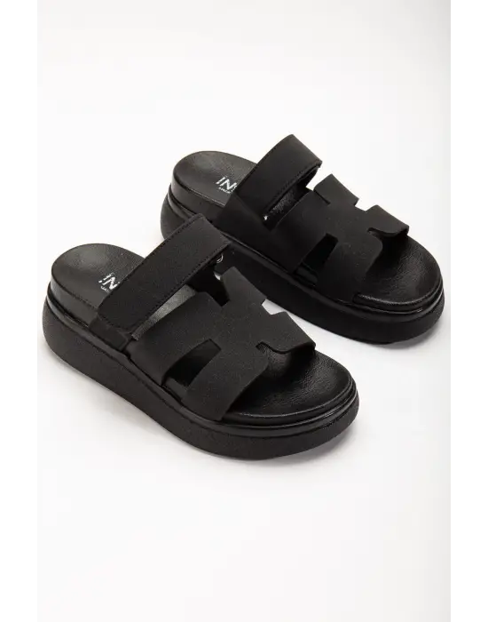 Siyah Dolgu Topuk Kadın Sandalet