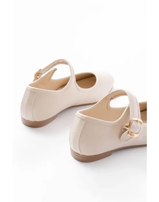 2606 Bej Baretli Günlük Bayan Ayakkabı