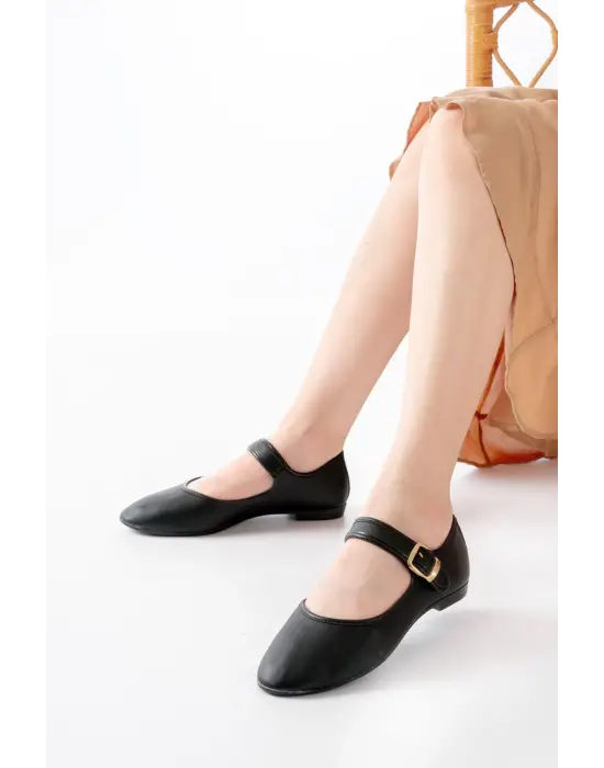 2606 Siyah Baretli Günlük Bayan Ayakkabı