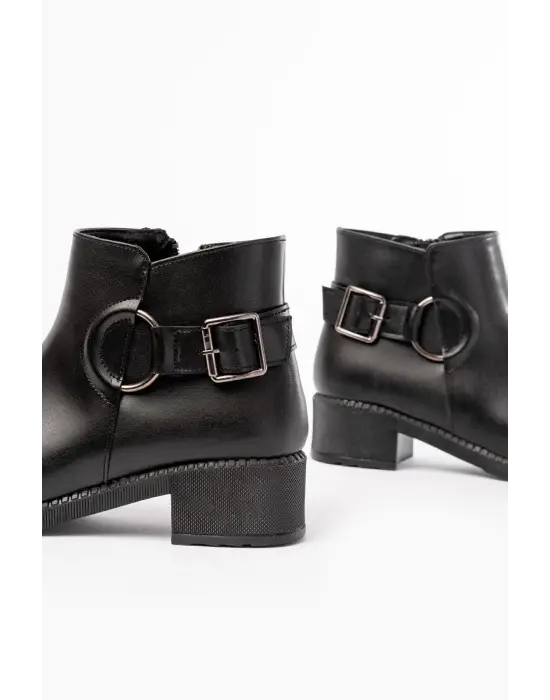 Siyah Toka Aksesuarlı Fermuarlı Günlük Kadın Bot