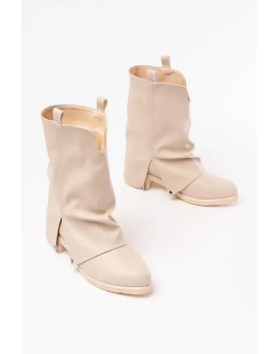 Bej Günlük Kadın Bot