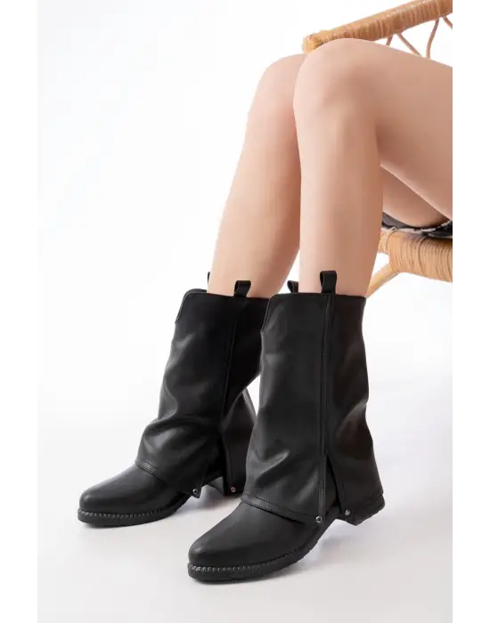 Siyah Günlük Kadın Bot