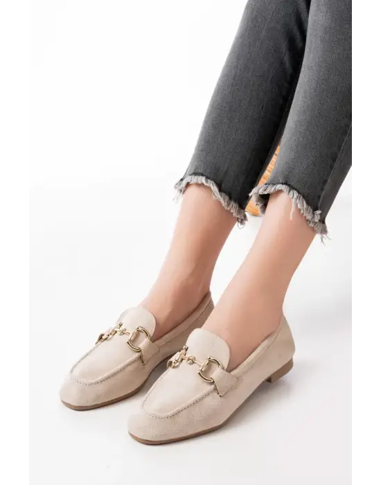 Bej Süet Toka Aksesuarlı Günlük Kadın Babet