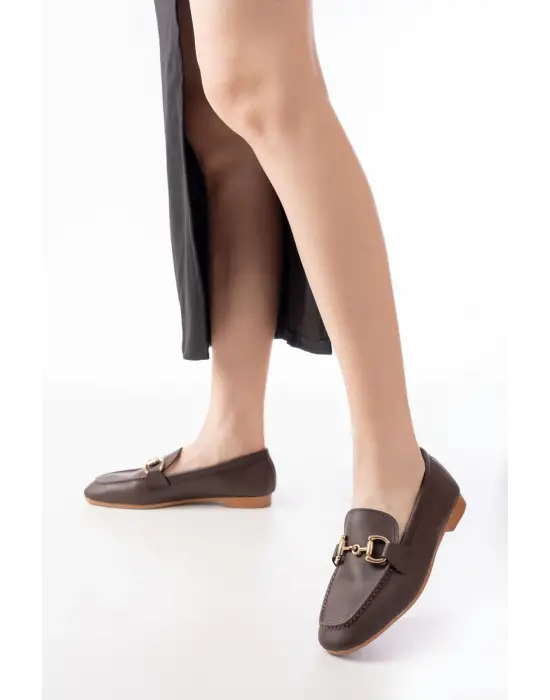 Kahverengi Toka Aksesuarlı Günlük Kadın Babet