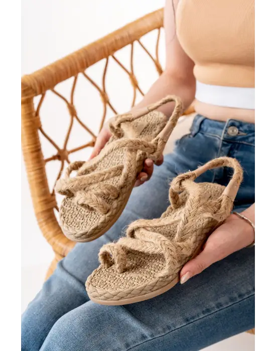 Bej Hasır Kadın Sandalet