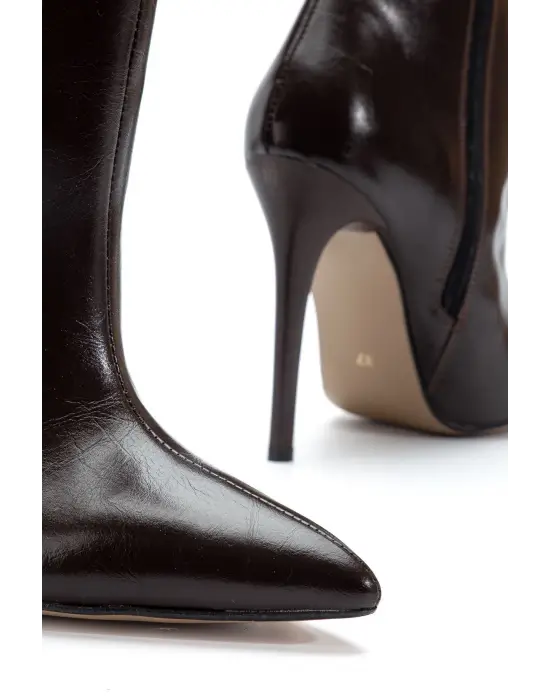 4803 Kahve Kırışık Sivri Burun İnce Topuk Günlük Kadın Bot