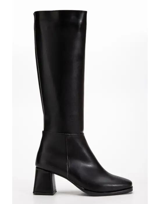 4804 Siyah Cilt Fermuarlı Günlük Bayan Çizme