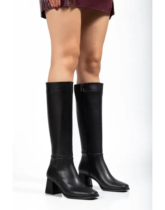 4804 Siyah Cilt Fermuarlı Günlük Bayan Çizme