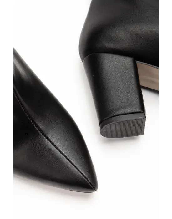 4805 Siyah  Yüksek Kalın Topuklu Günlük Kadın Bot