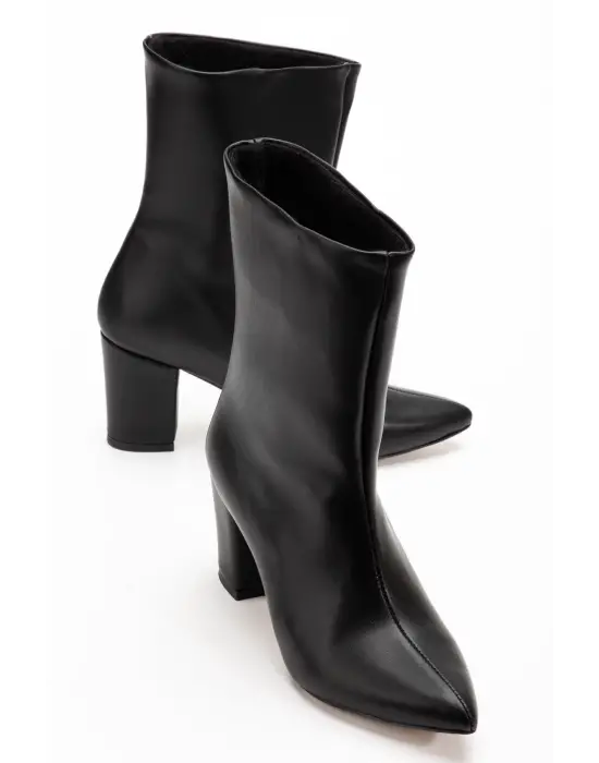 4805 Siyah  Yüksek Kalın Topuklu Günlük Kadın Bot