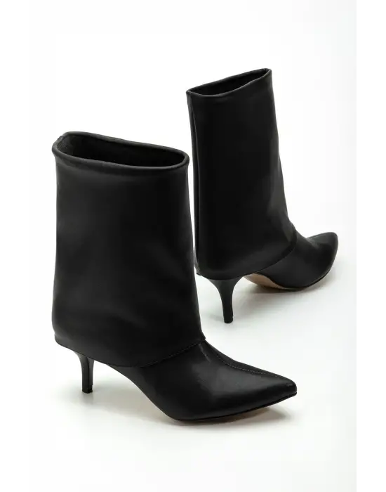 4806 Siyah Cilt Yakalı Günlük Kadın Bot