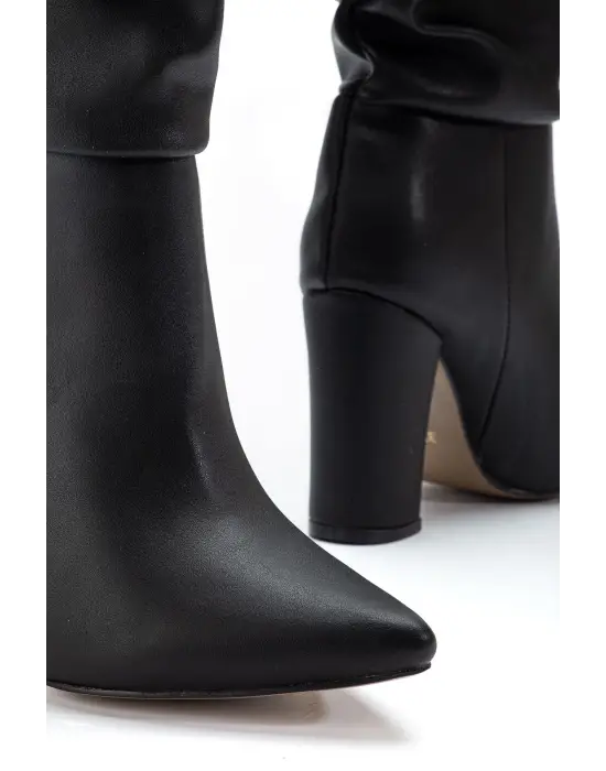 4807 Siyah Cilt Sivri Burun Körüklü Kalın Topuk Günlük Kadın Çizme