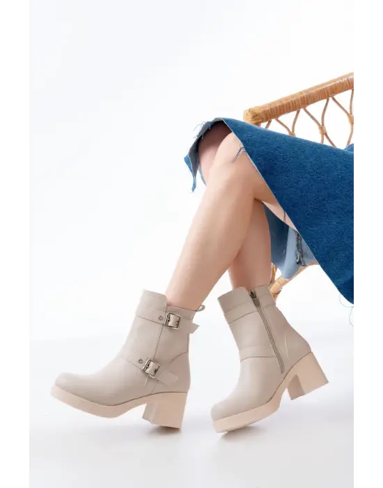 5109-3027 Bej Topuklu Fermuarlı Günlük Kadın Bot