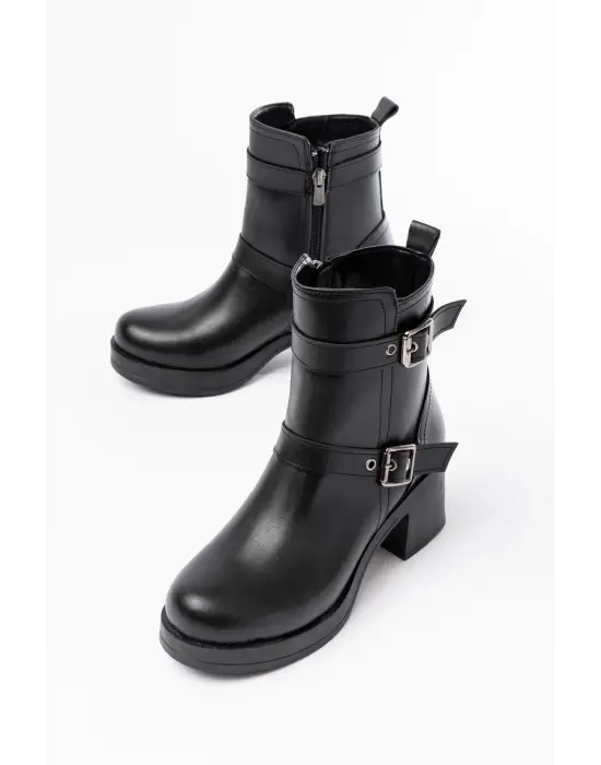 Siyah Topuklu Fermuarlı Günlük Kadın Bot