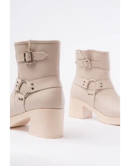 Bej Toka Aksesuarlı Fermuarlı Kalın Topuklu Günlük Kadın Bot