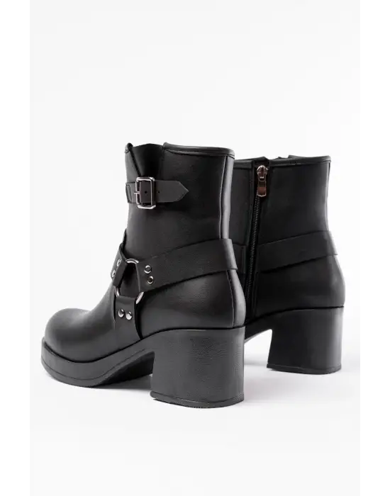 Siyah Toka Aksesuarlı Fermuarlı Kalın Topuklu Günlük Kadın Bot
