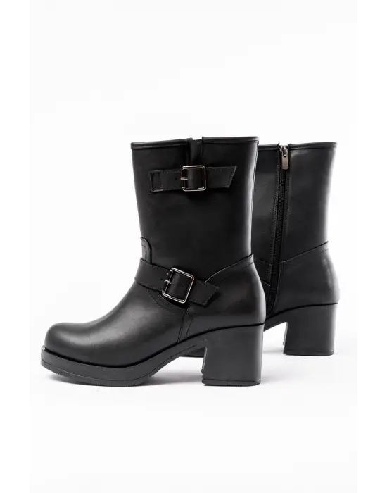 Siyah Toka Aksesuarlı Fermuarlı Kalın Topuklu Günlük Kadın Bot