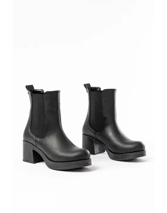 Siyah Lastikli Fermuarlı Kalın Topuklu Günlük Kadın Bot