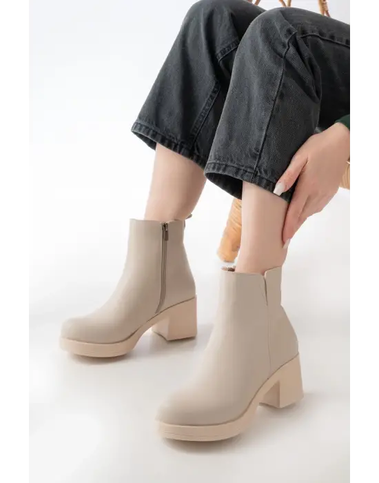 Bej Lastikli Fermuarlı Kalın Topuklu Günlük Kadın Bot