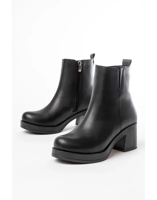 Siyah Lastikli Fermuarlı Kalın Topuklu Günlük Kadın Bot
