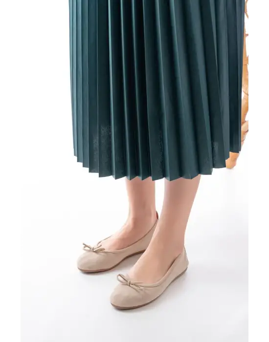 6101 Bej Süet Fiyonklu Günlük Kadın Babet