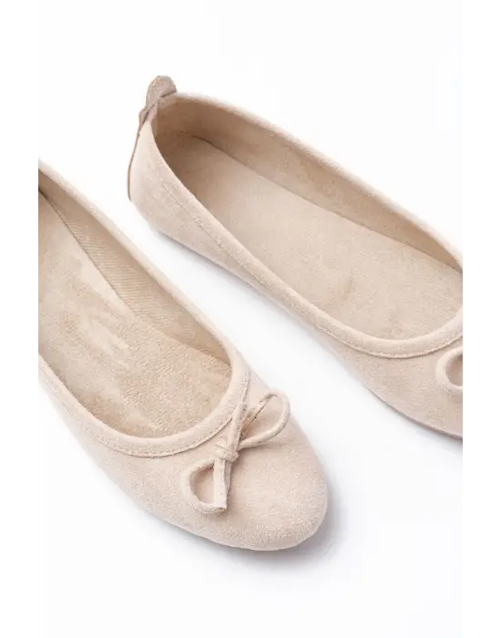 6101 Bej Süet Fiyonklu Günlük Kadın Babet